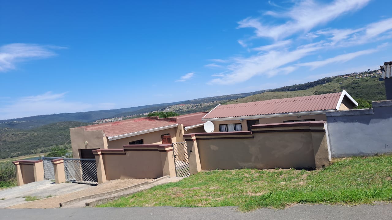 15 4 bedroom home in NU 16 Mdantsane for sale