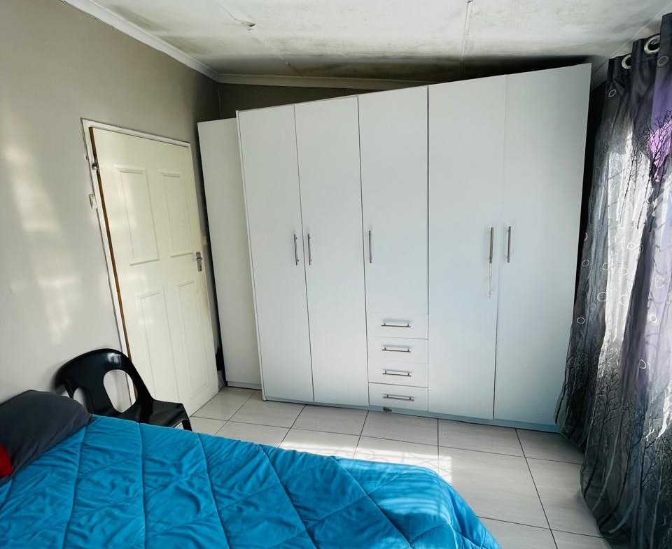2 Bedroom House for Sale in Buffalo Flats