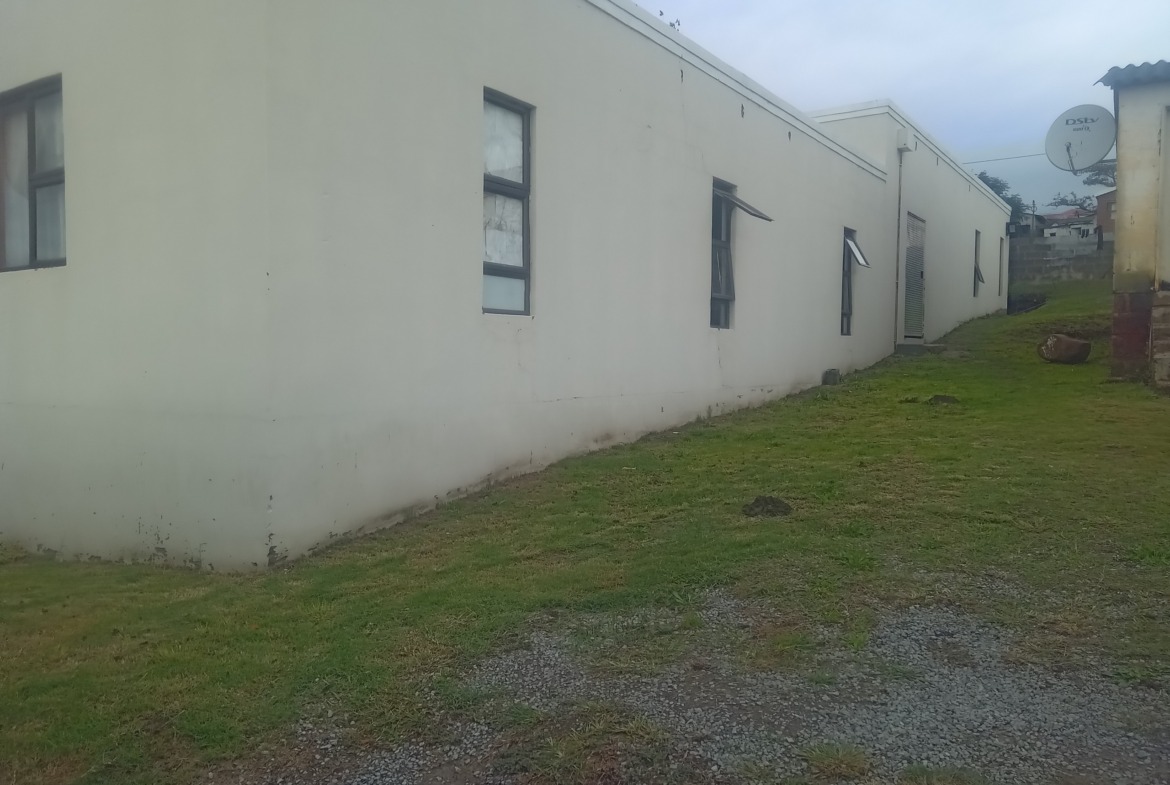 5 FLATS FOR SALE!