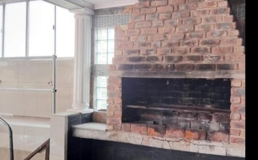 House For Sale in Buffalo Flats, East London