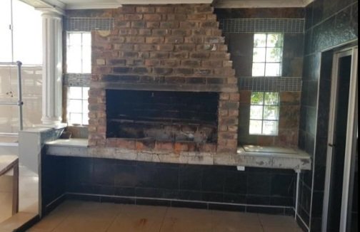 House For Sale in Buffalo Flats, East London