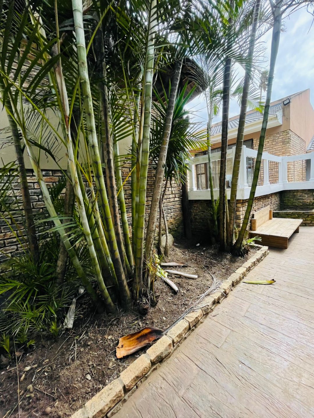 29 3 Bedroom House for Sale in Gonubie