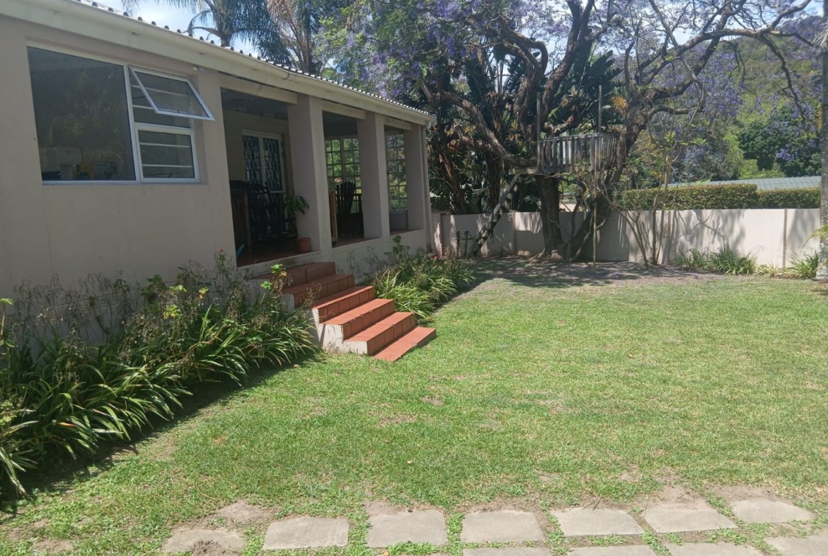 Charming Family Home with Granny Flat and Bachelor Apartment in Abbotsford For sale!