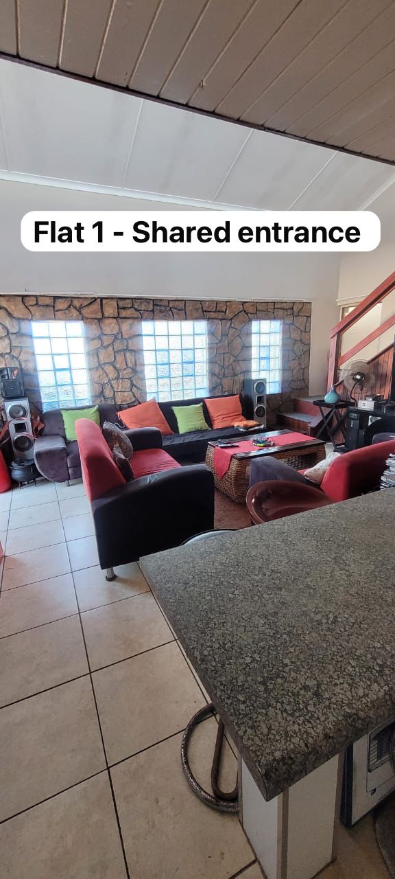 35 3 Bedroom House for Sale in Gonubie