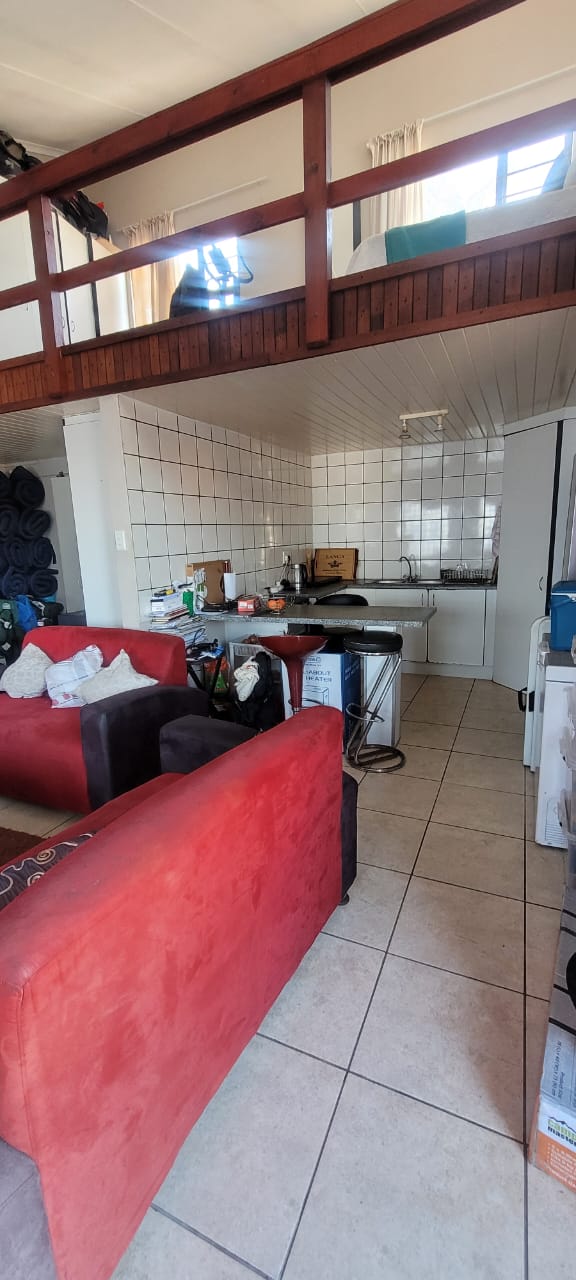 36 3 Bedroom House for Sale in Gonubie