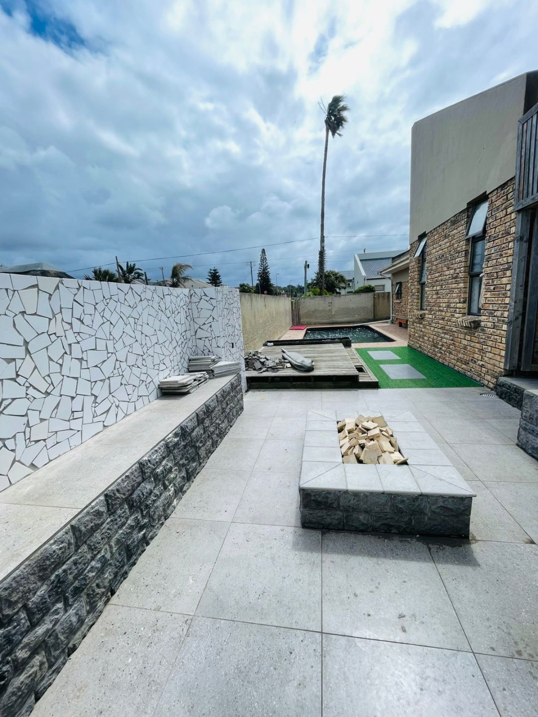 4 3 Bedroom House for Sale in Gonubie