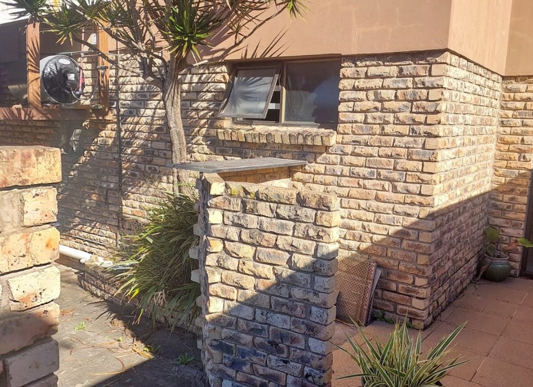 3 Bedroom House for Sale in Gonubie
