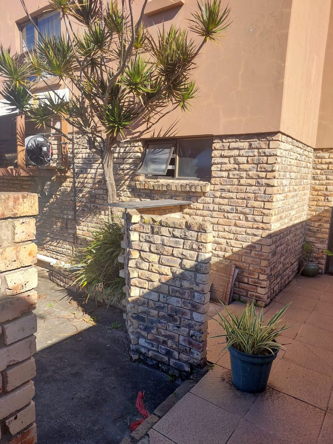 43 3 Bedroom House for Sale in Gonubie