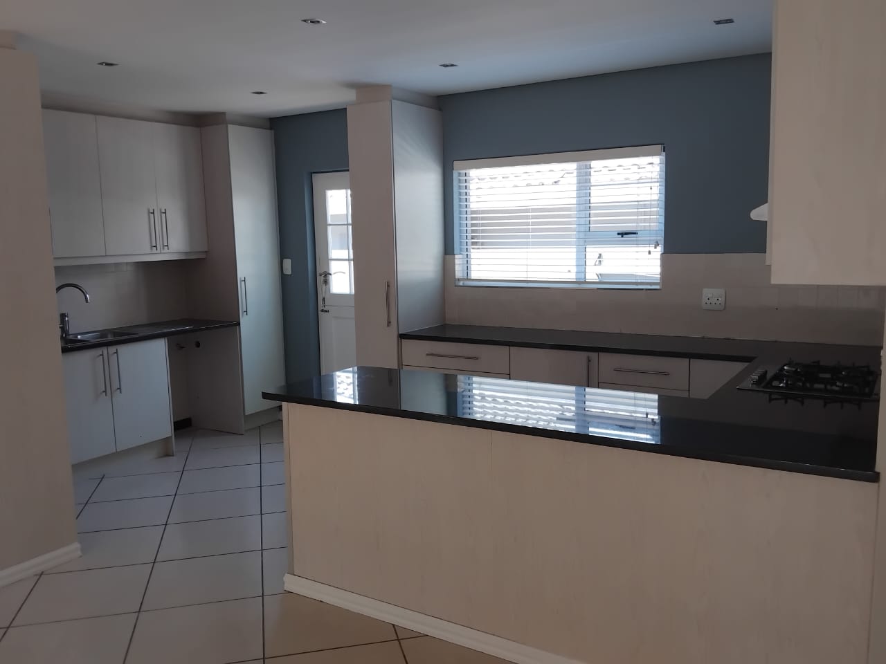 5 Family home in peaceful estate for sale