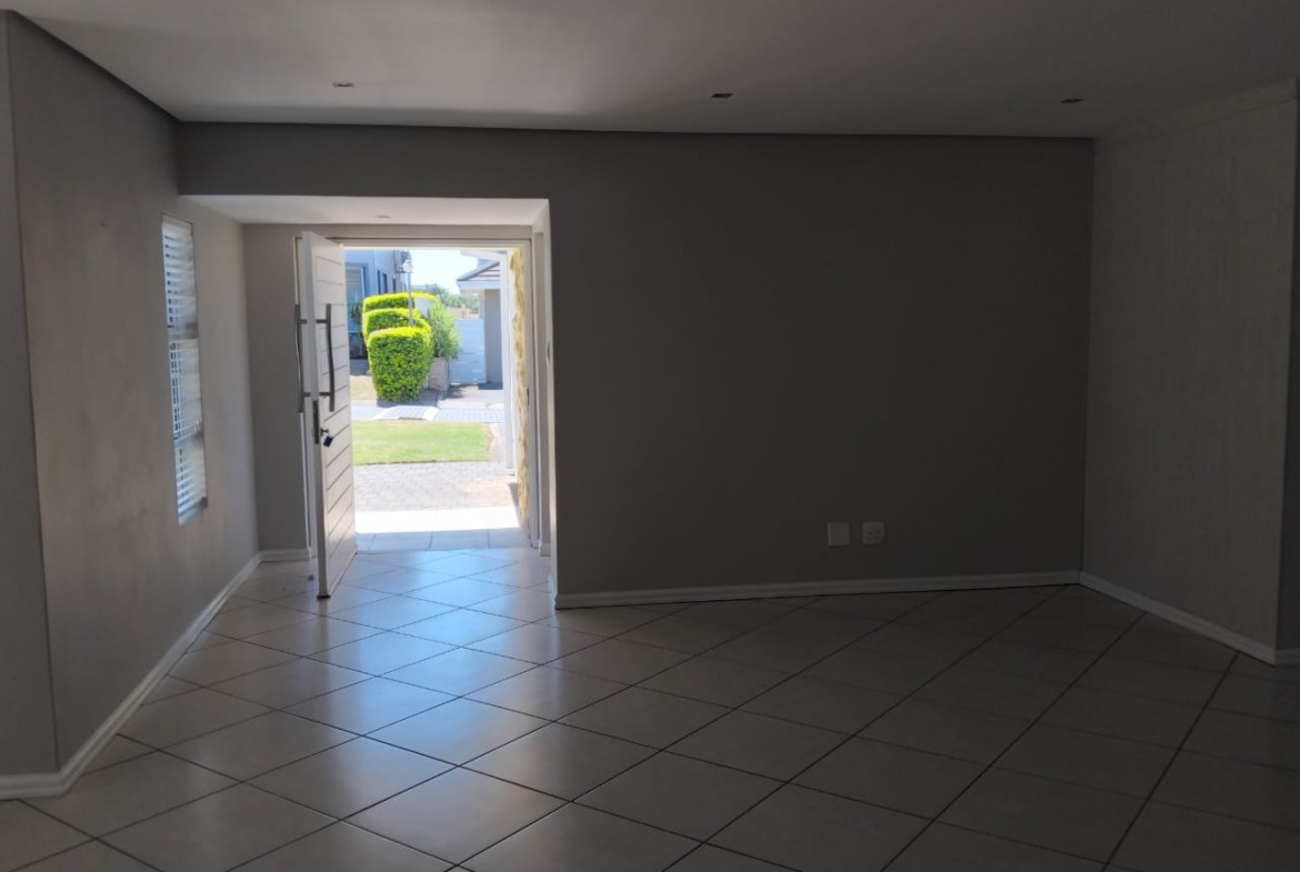 Family home in peaceful estate for sale