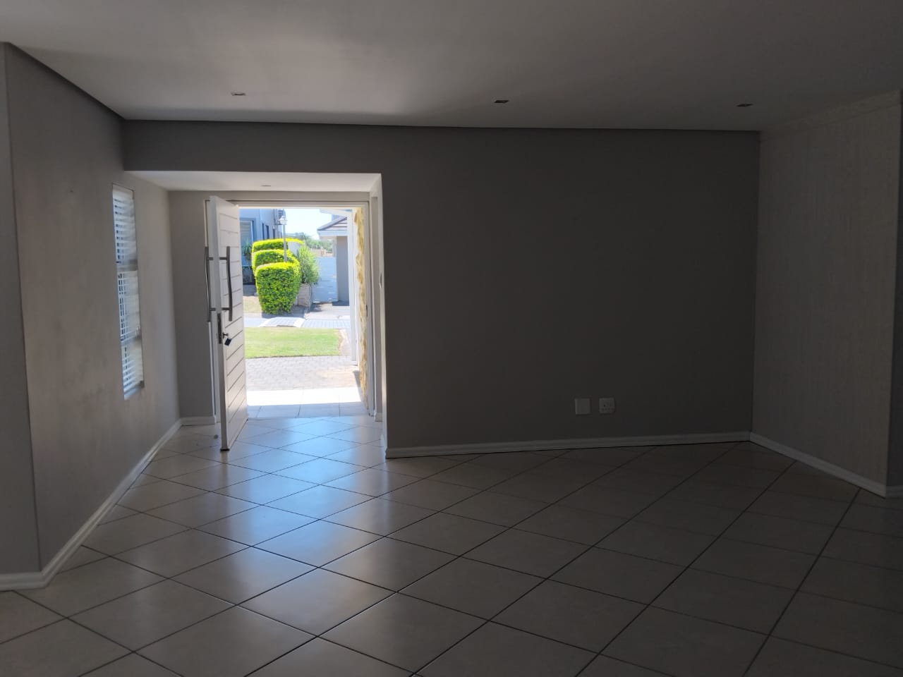 7 Family home in peaceful estate for sale