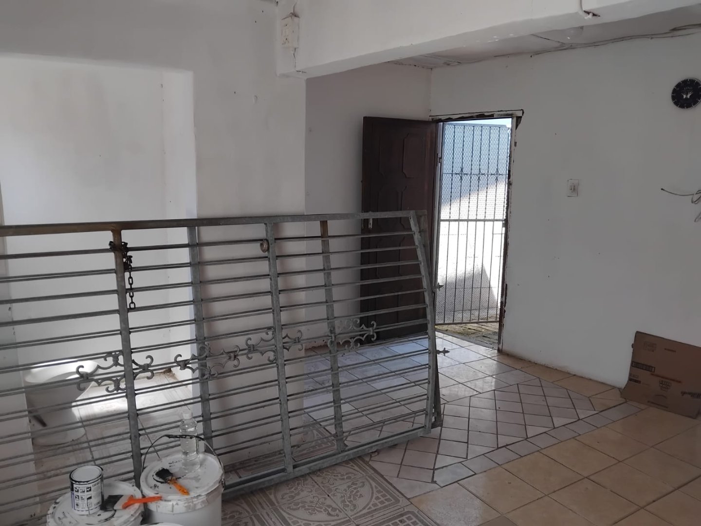 9 BEAUTIFUL 3 BEDROOM HOME WITH FLATLET