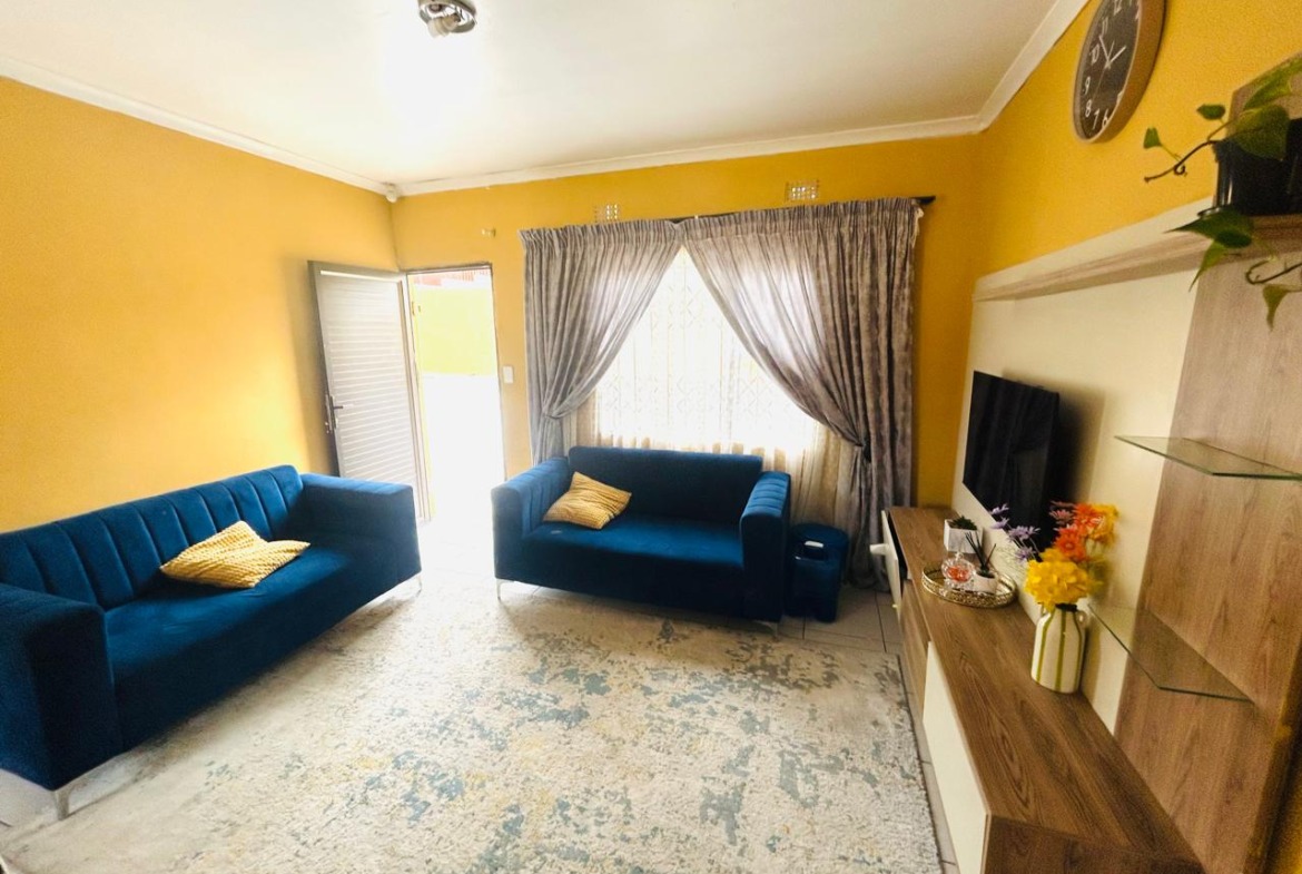Haven Hills contemporary two-storey home for sale