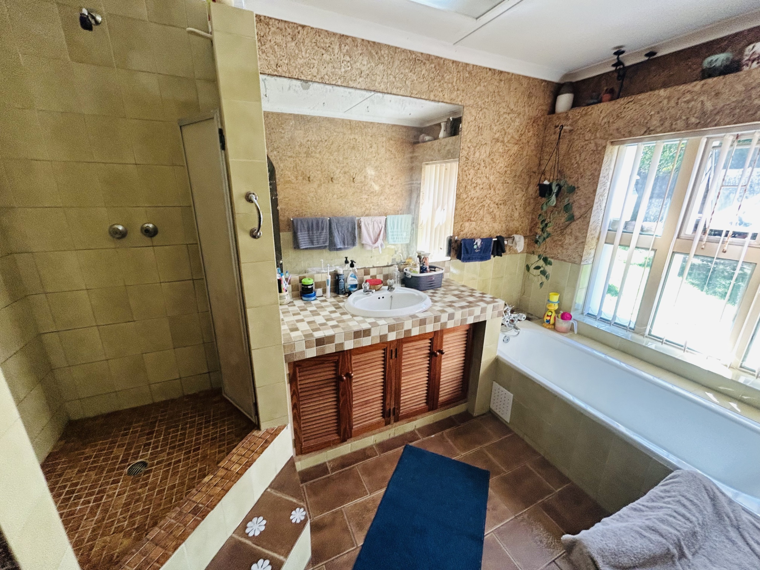 4 Bedroom home for sale in Quigney!