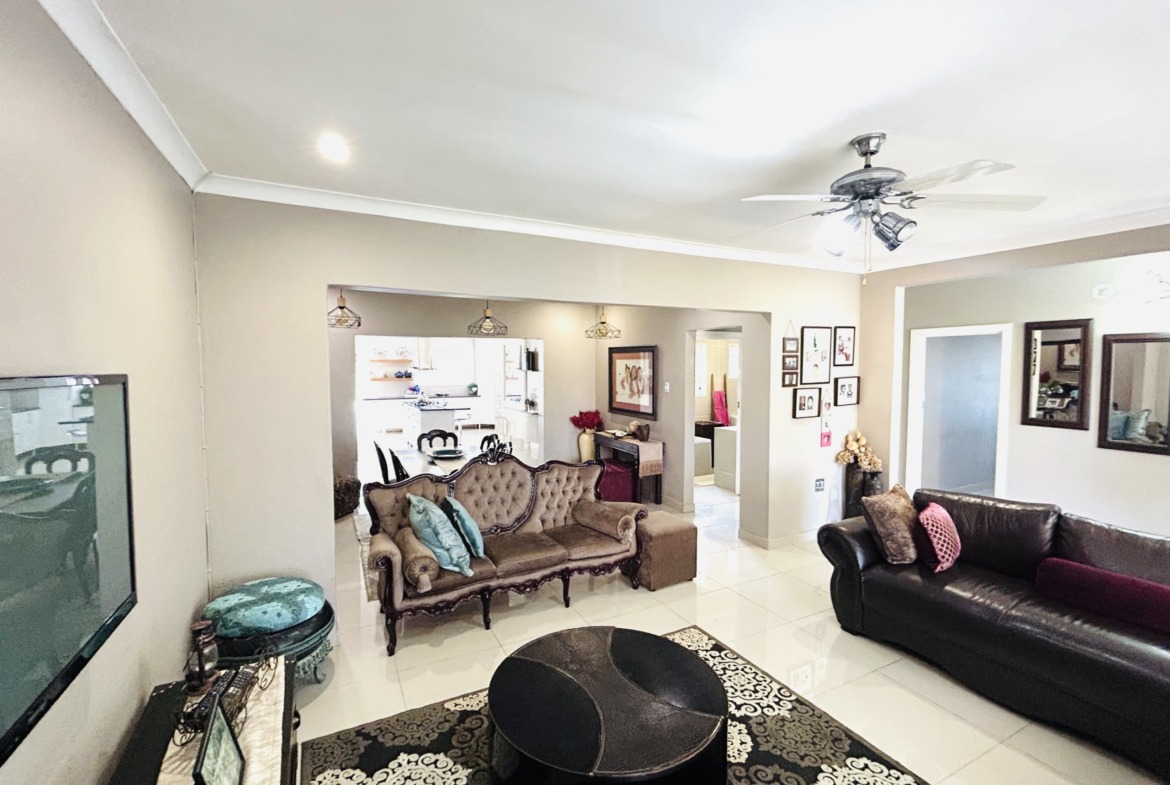 Family home in Abbotsford for sale!