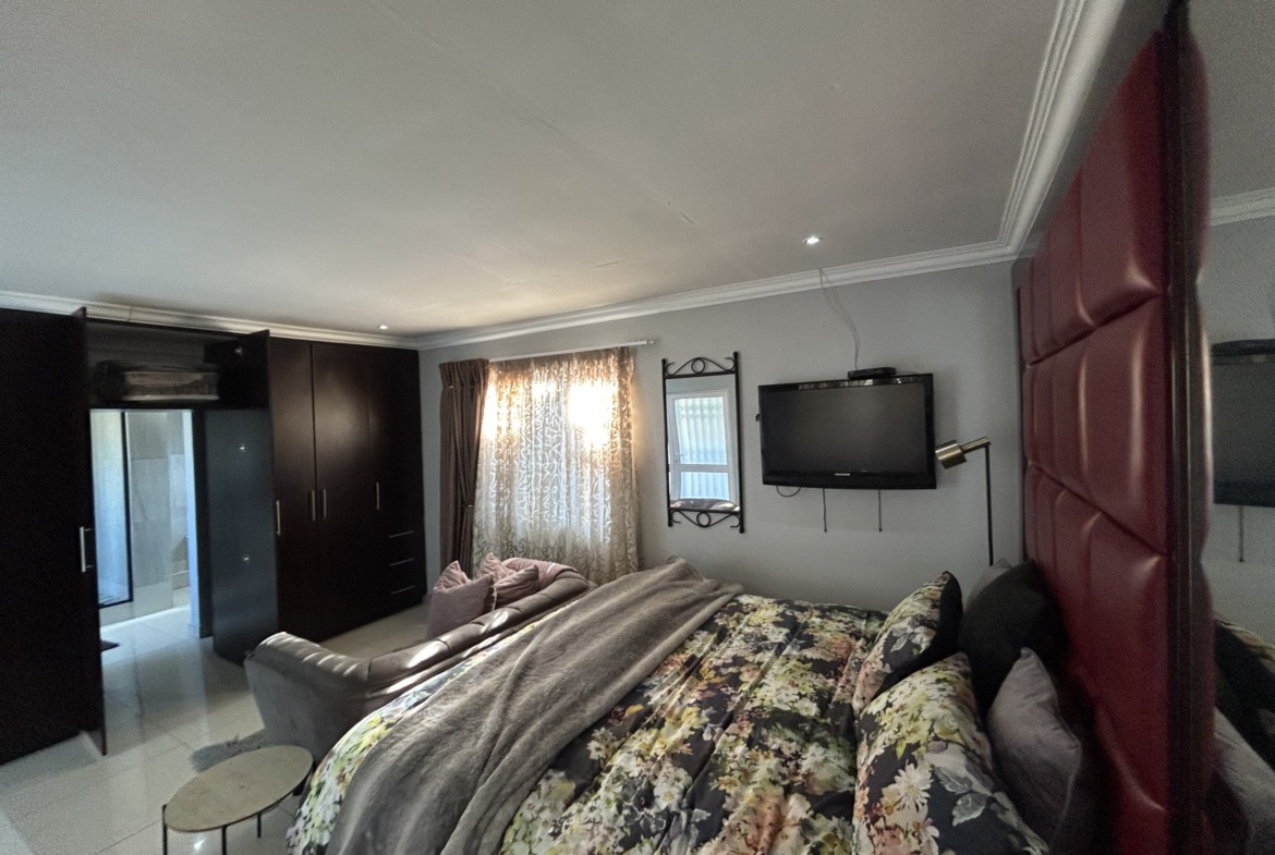Family home in Abbotsford for sale!
