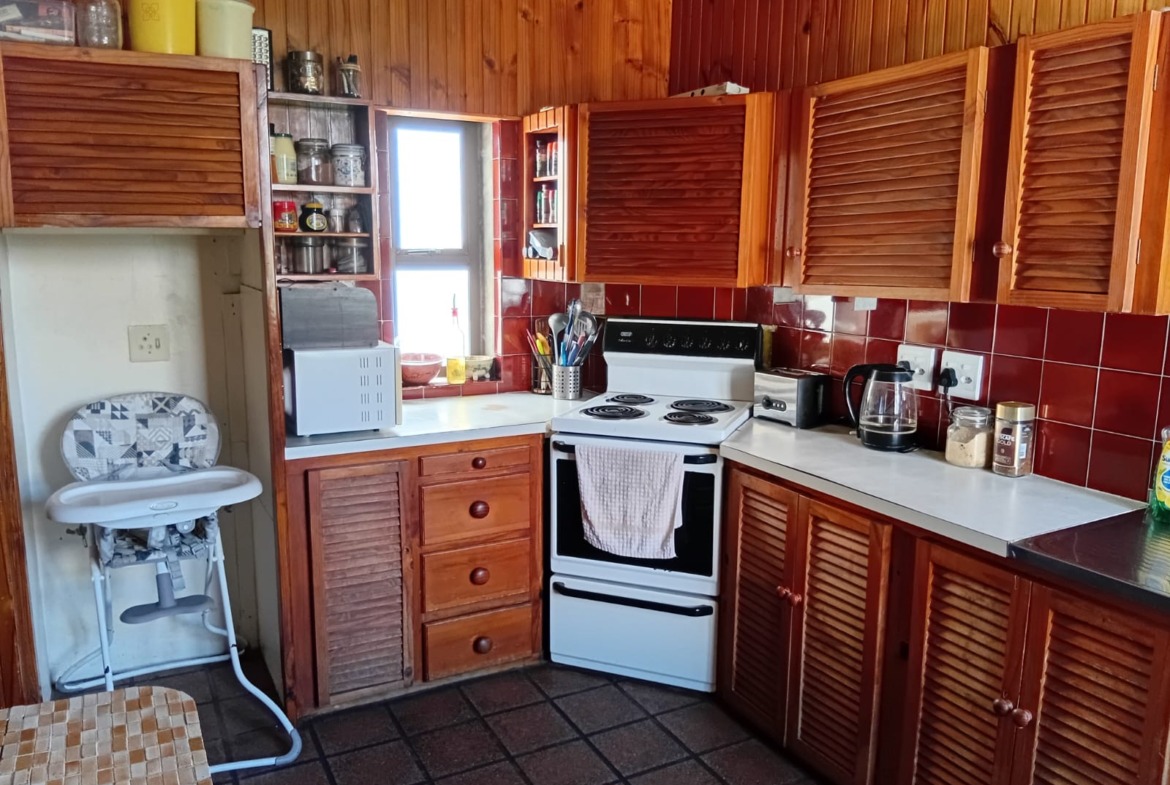 4 Bedroom home for sale in Quigney!