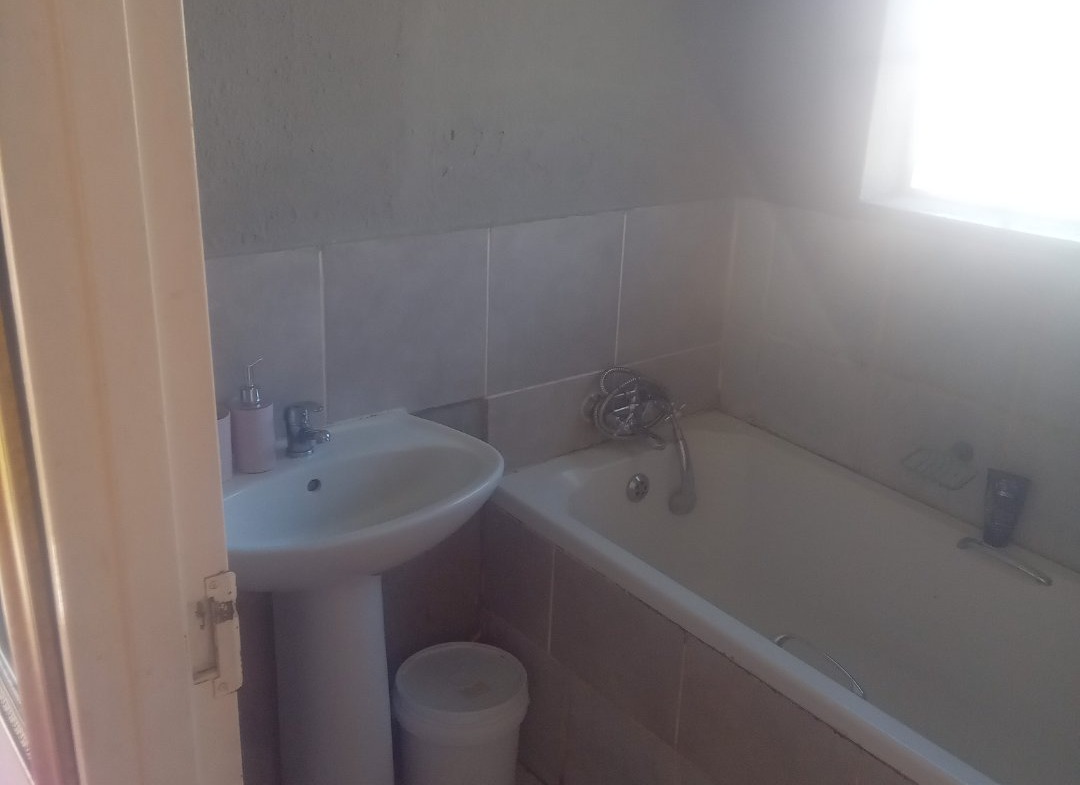 TWO BEDROOM HOUSE FOR SALE IN GOLF COURSE