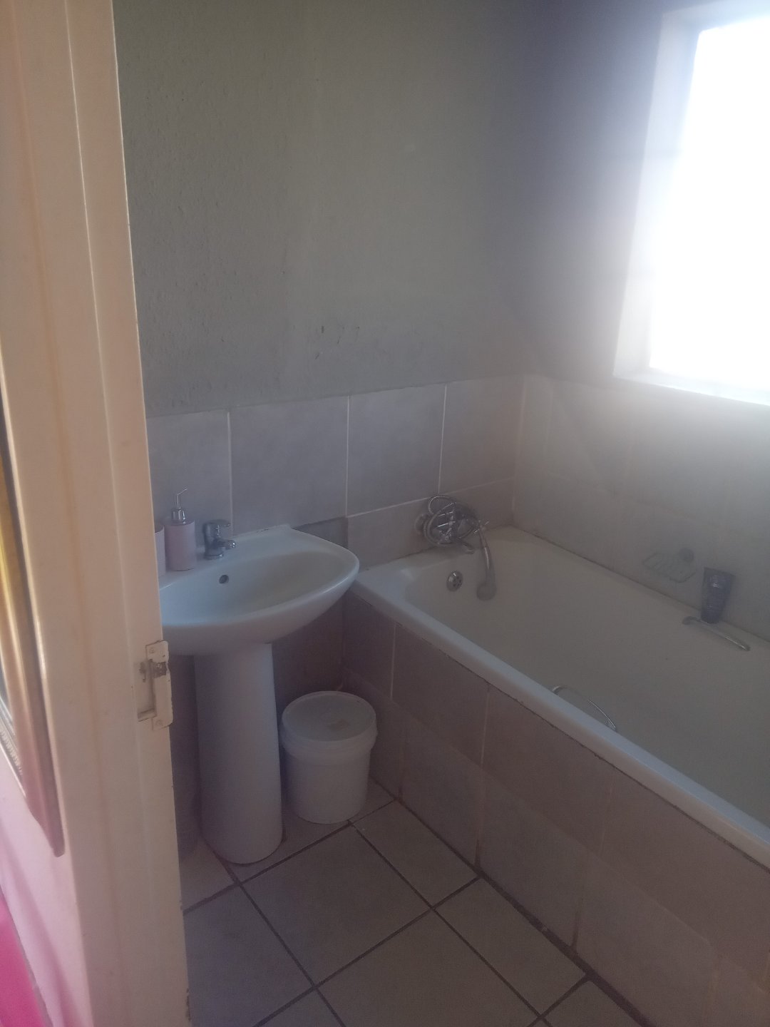 10 TWO BEDROOM HOUSE FOR SALE IN GOLF COURSE