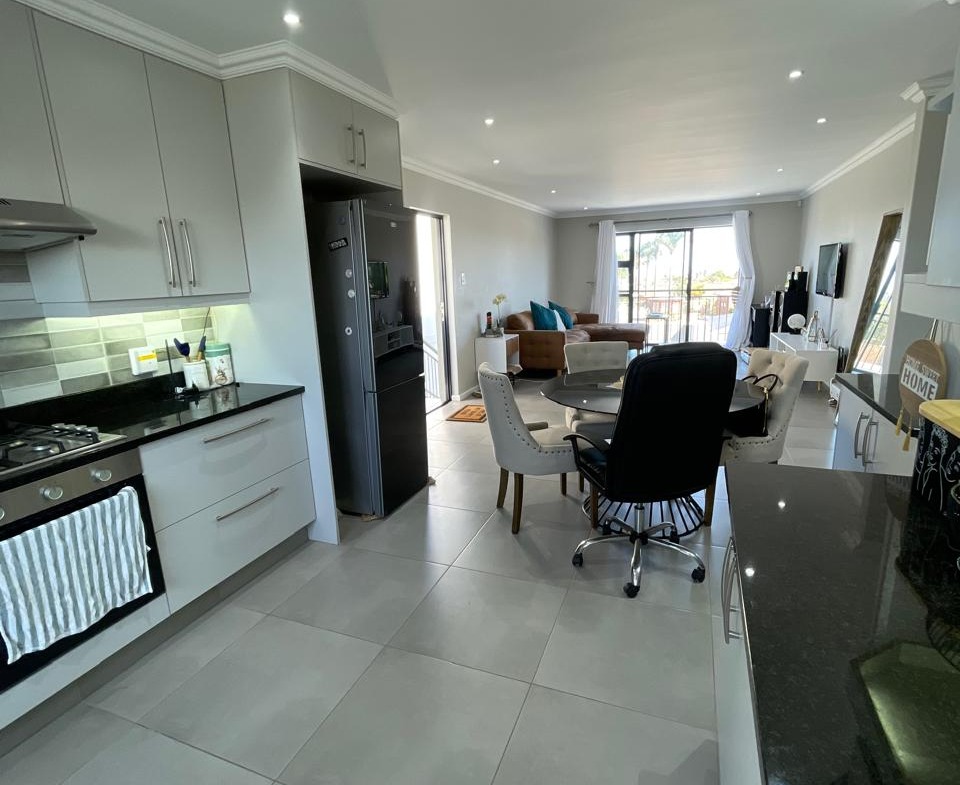 2 Bedroom Townhouse for Sale in Gonubie