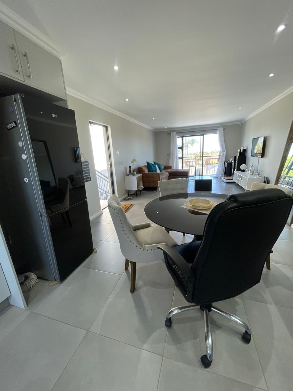 13 2 Bedroom Townhouse for Sale in Gonubie