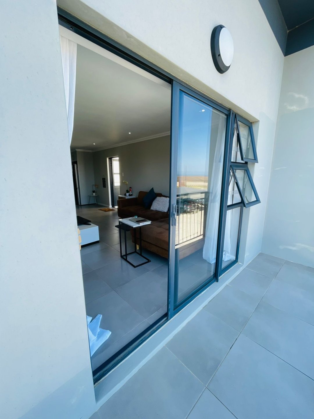 16 2 Bedroom Townhouse for Sale in Gonubie