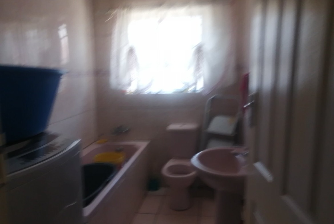 Starter home for sale in Gompo
