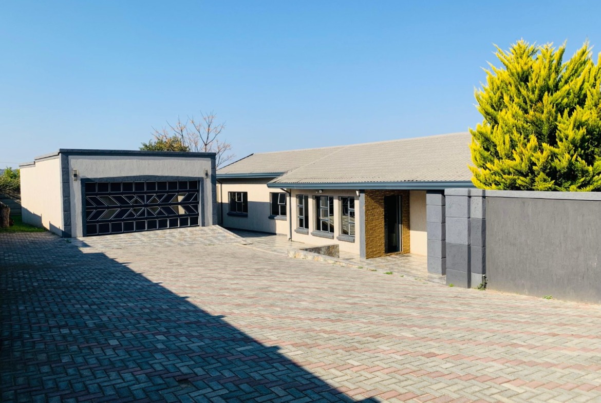 Elegant 4 Bedroom House for Grabs in KWT