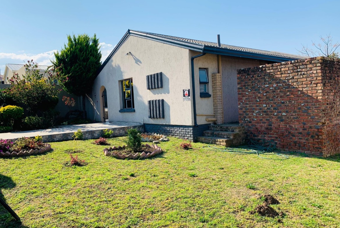 Elegant 4 Bedroom House for Grabs in KWT