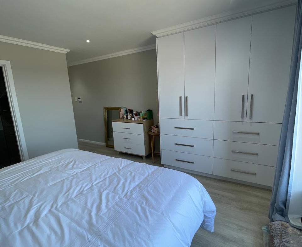 2 Bedroom Townhouse for Sale in Gonubie
