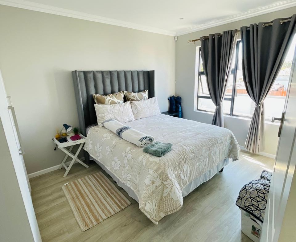 2 Bedroom Townhouse for Sale in Gonubie
