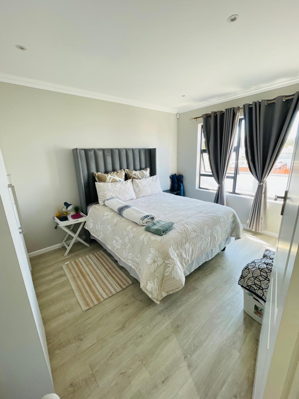 26 2 Bedroom Townhouse for Sale in Gonubie