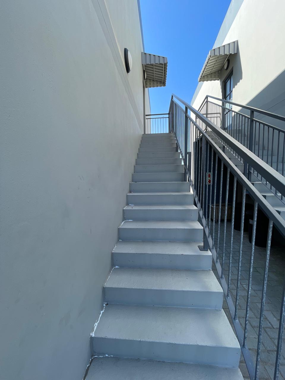 30 2 Bedroom Townhouse for Sale in Gonubie