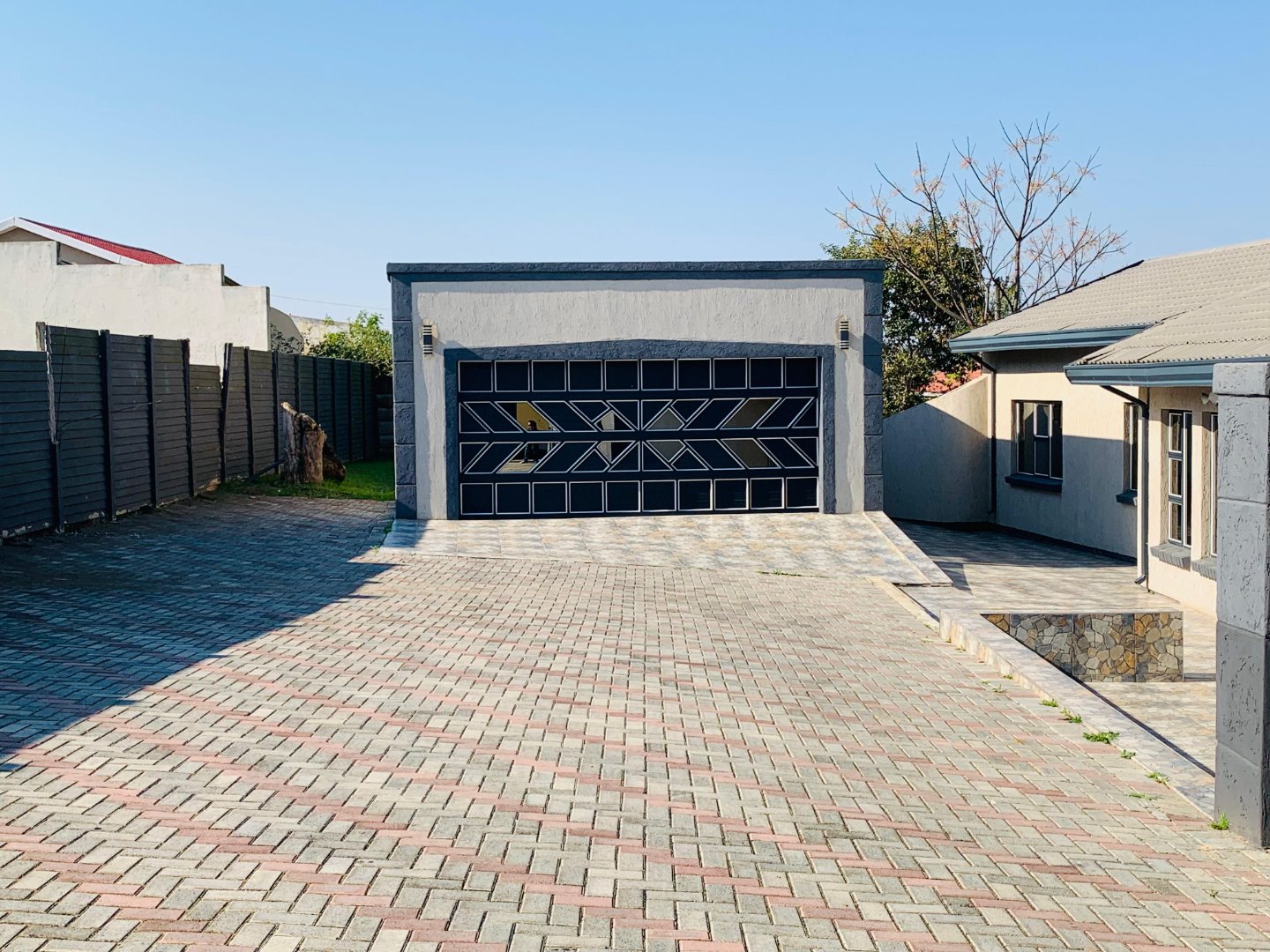 4 Elegant 4 Bedroom House for Grabs in KWT