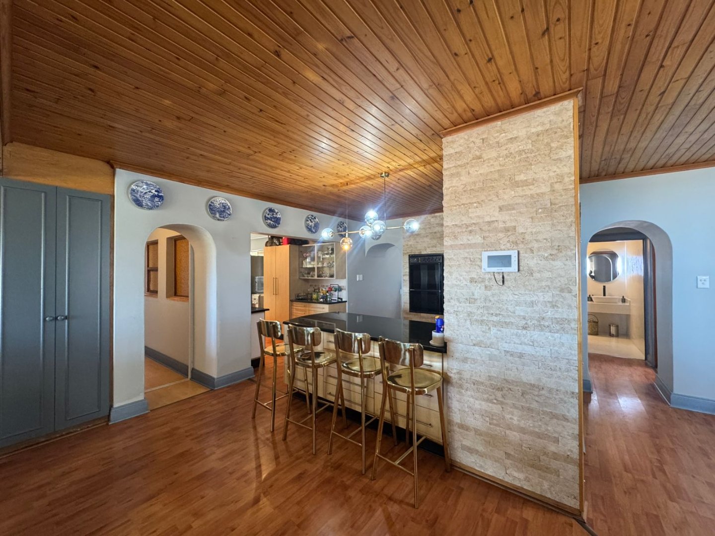 4 Luxury Coastal Living