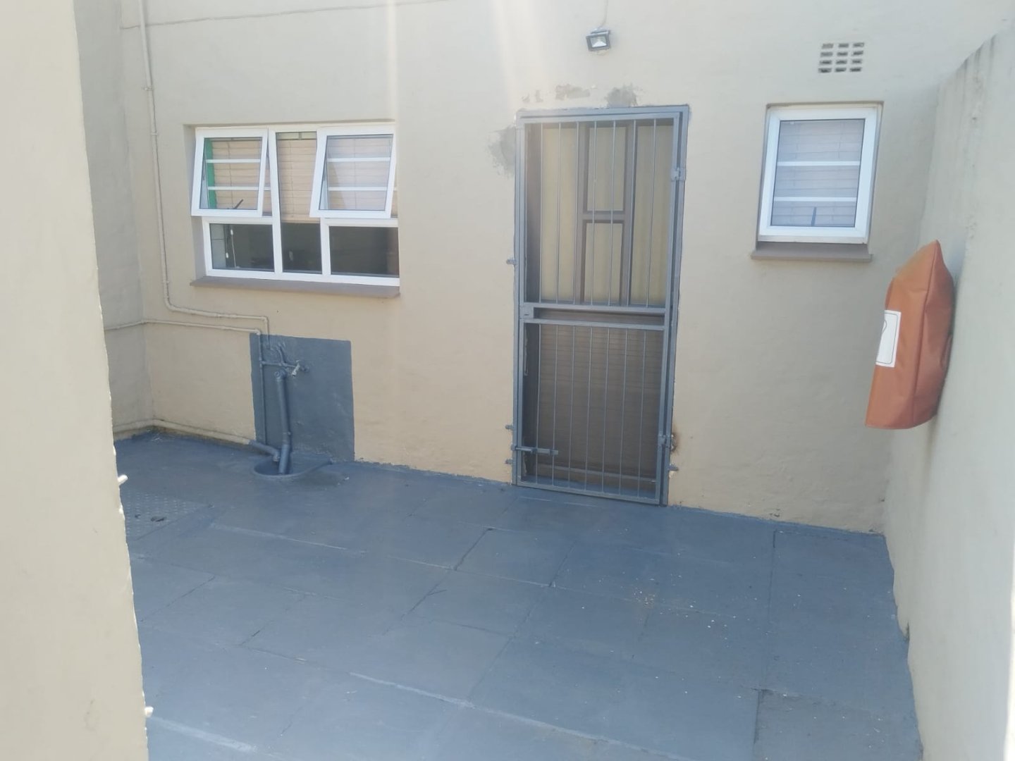 4 Modern Family Living in Mount Anne