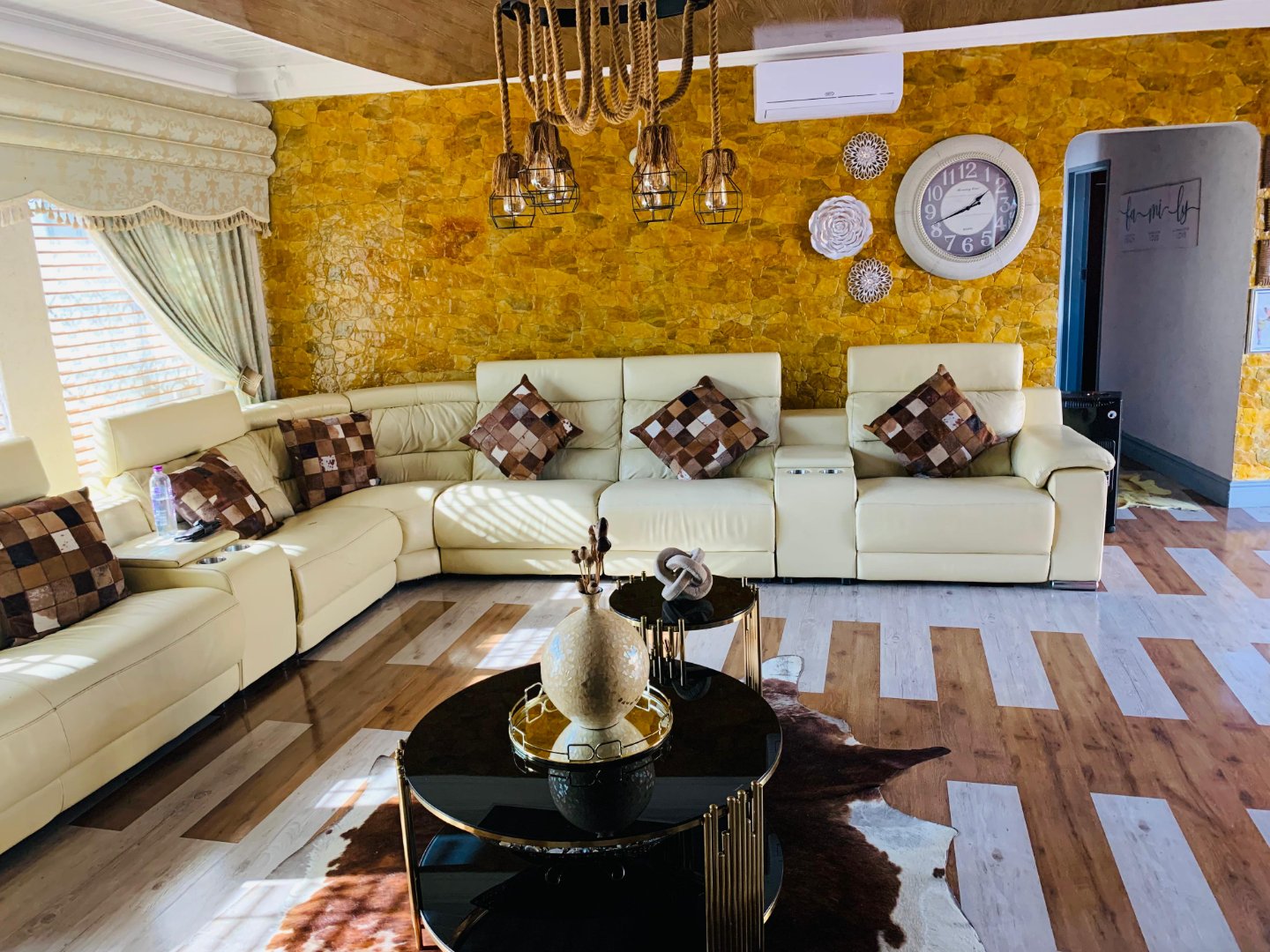 5 Elegant 4 Bedroom House for Grabs in KWT