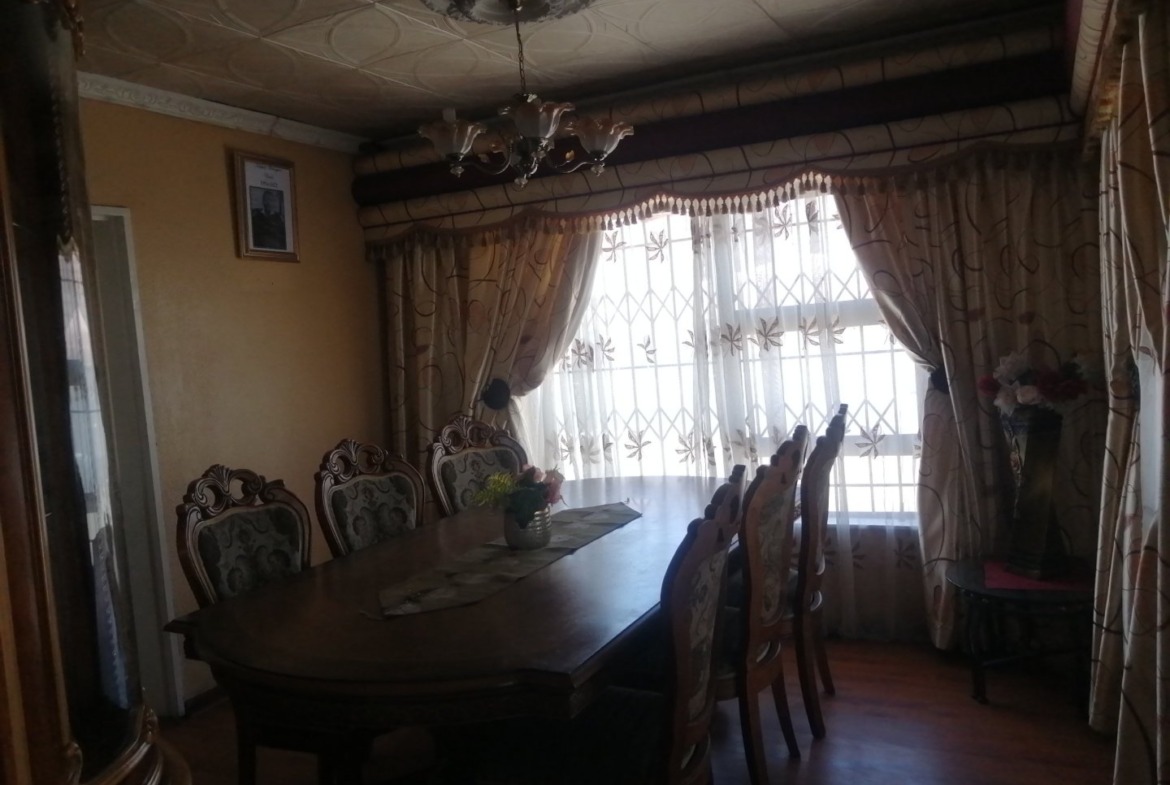 Starter home for sale in Gompo