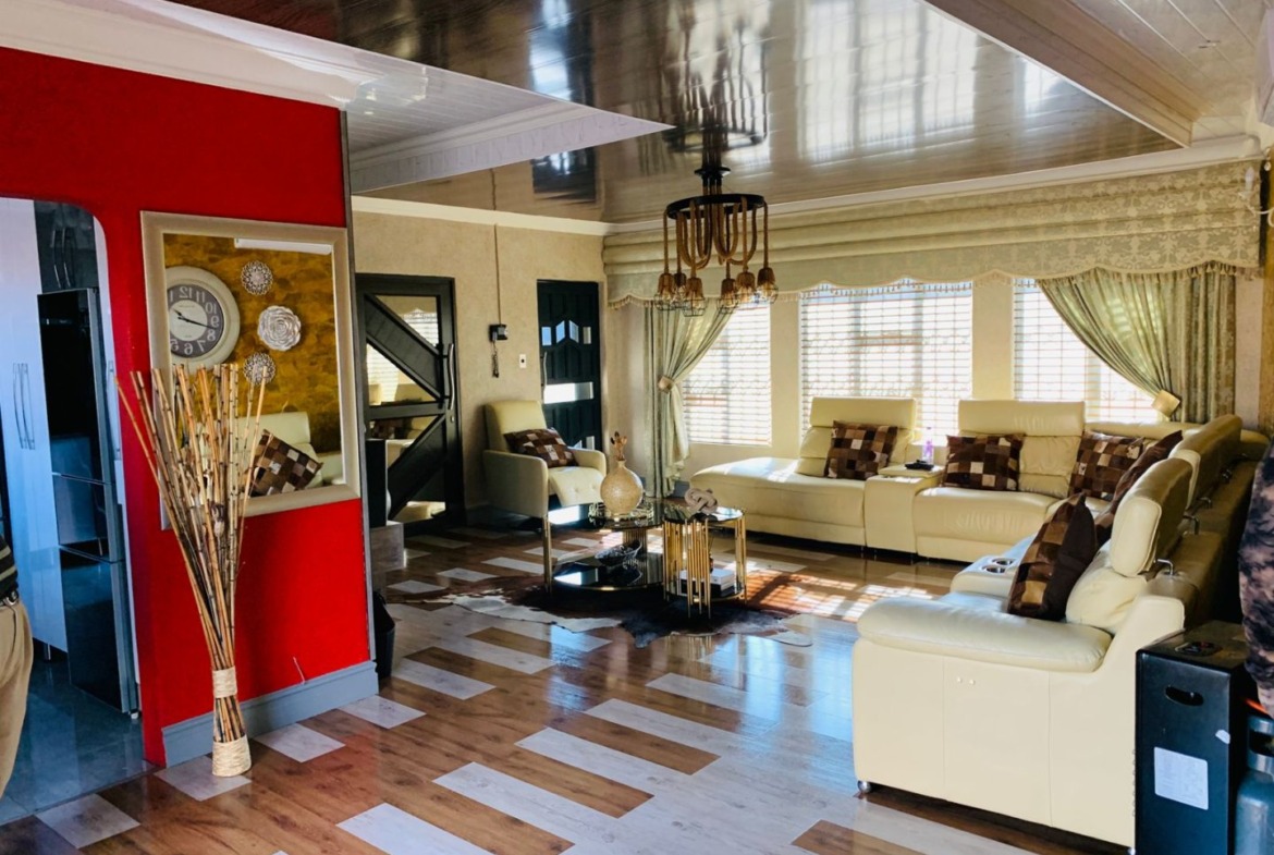 Elegant 4 Bedroom House for Grabs in KWT