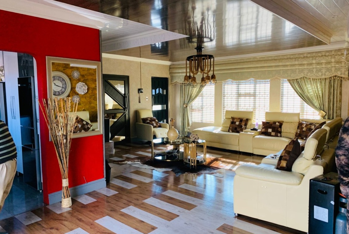 Elegant 4 Bedroom House for Grabs in KWT