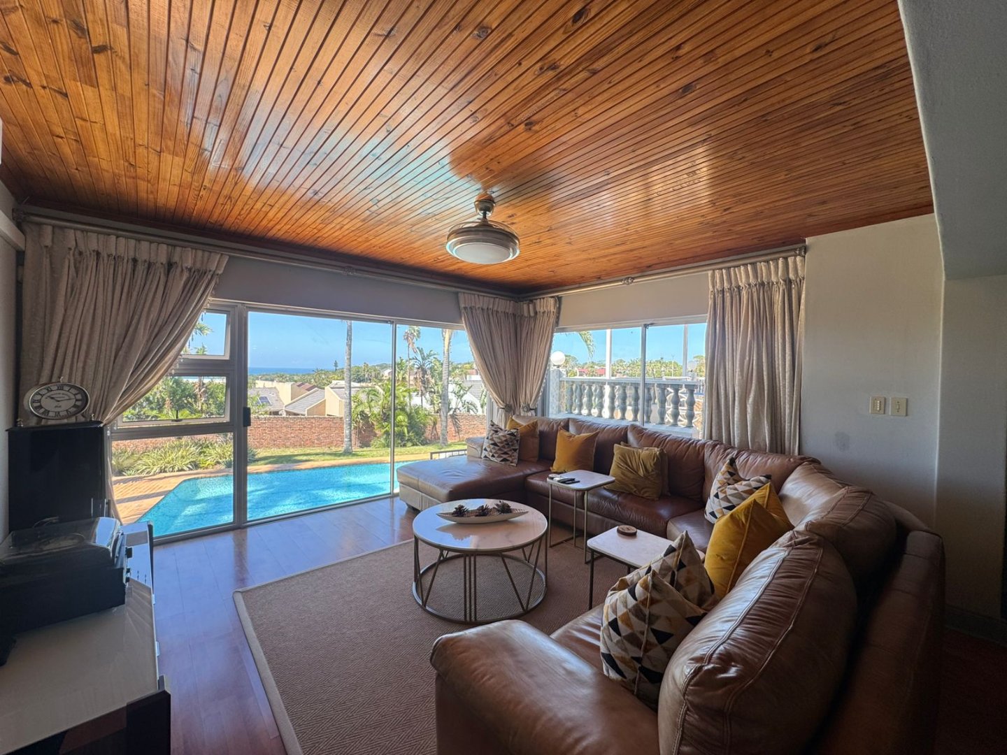 8 Luxury Coastal Living