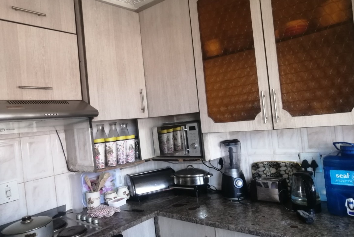 Starter home for sale in Gompo