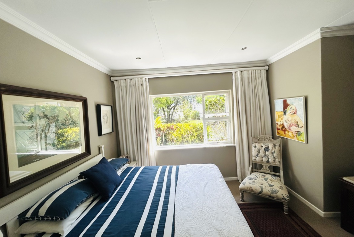 Townhouse for sale in Beacon Bay