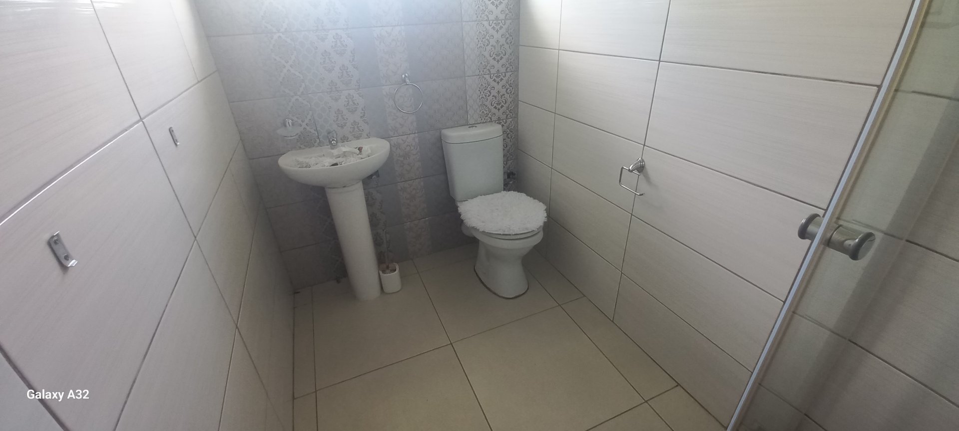 13 Prime Investment & Family Living on 979m²