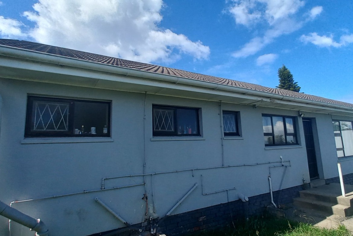 Prime Investment & Family Living on 979m²