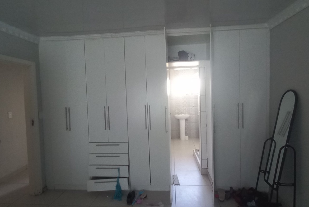 Prime Investment & Family Living on 979m²