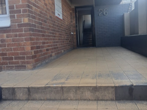 Bachelor Flat for Sale in Quigney – Close to the Beach & CBD