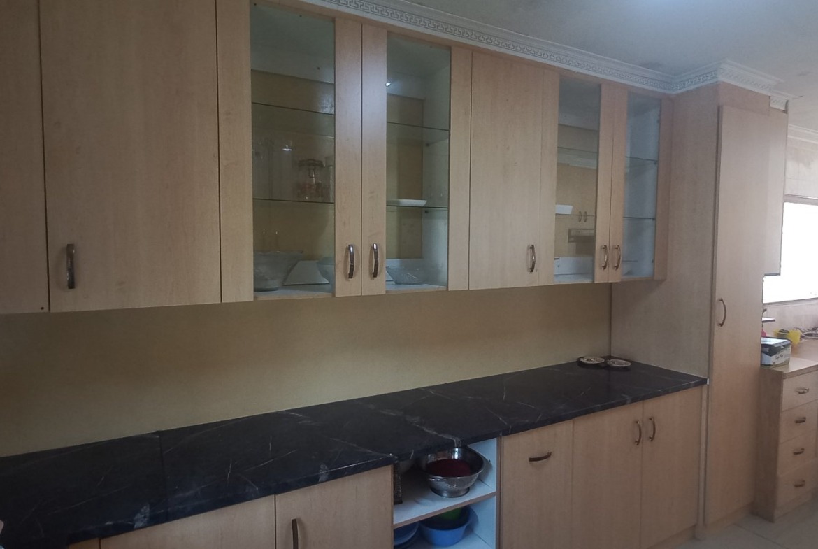 Prime 1,119m² Opportunity with Dual Rental Units