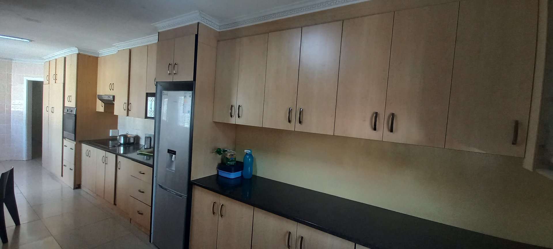 6 Prime 1,119m² Opportunity with Dual Rental Units