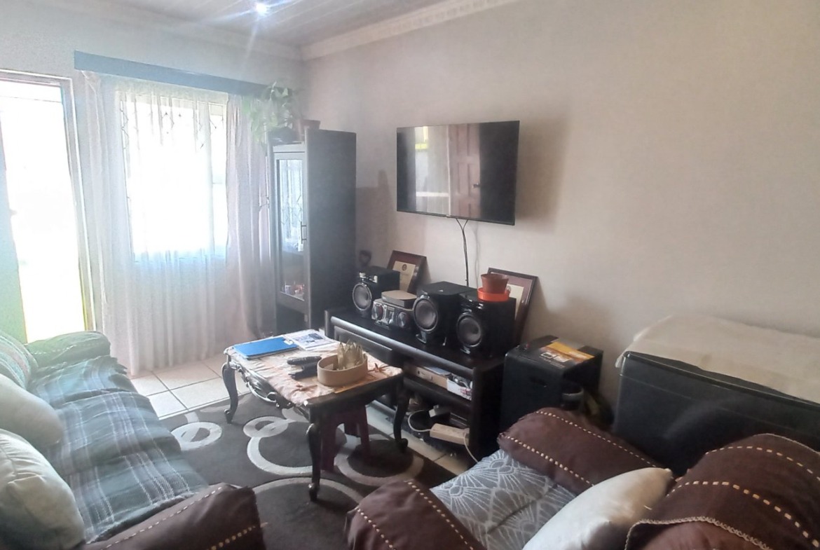 Charming 3-Bedroom Corner Home with Excellent Growth Potential in Amalinda